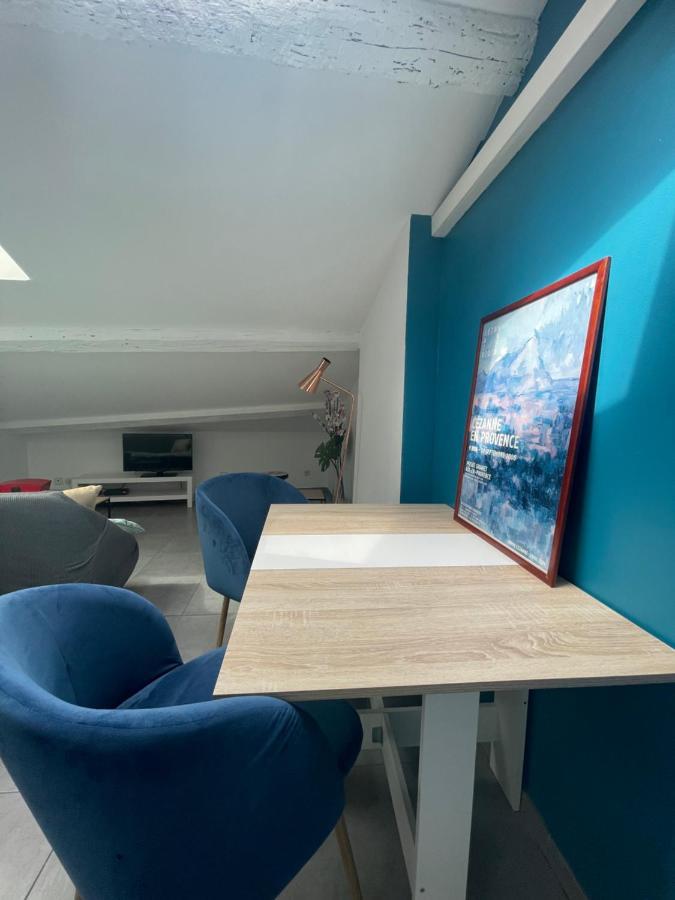Appartement climatisé centre-ville de narbonne dans comble 4 couchages Esterno foto