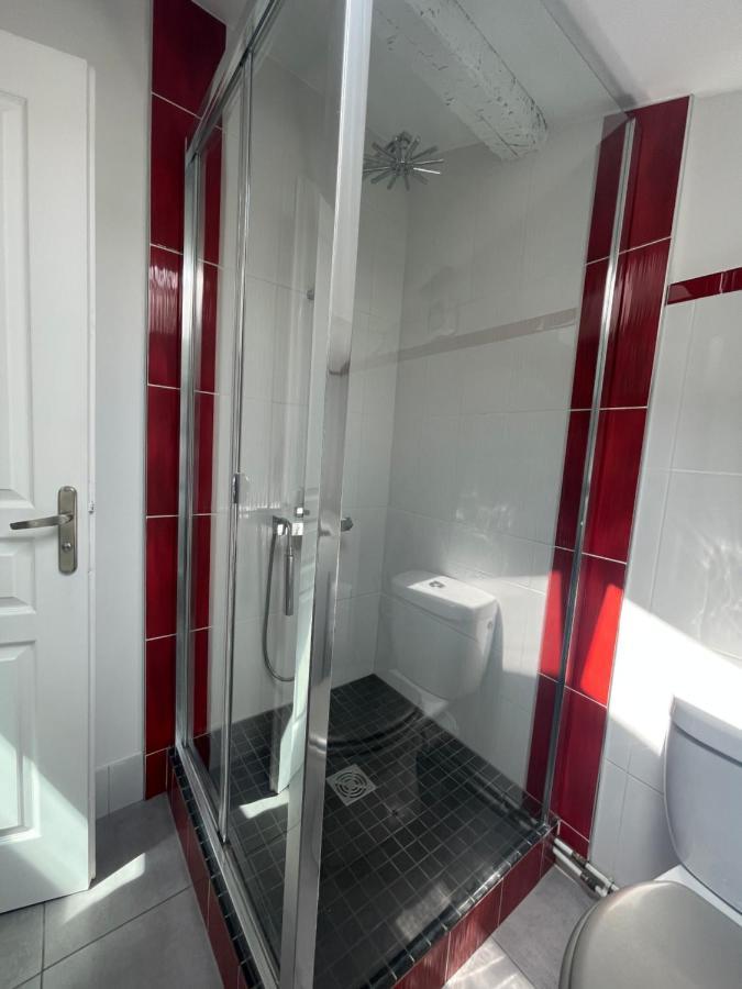 Appartement climatisé centre-ville de narbonne dans comble 4 couchages Esterno foto