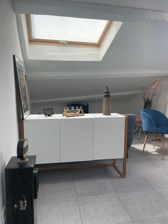 Appartement climatisé centre-ville de narbonne dans comble 4 couchages Esterno foto